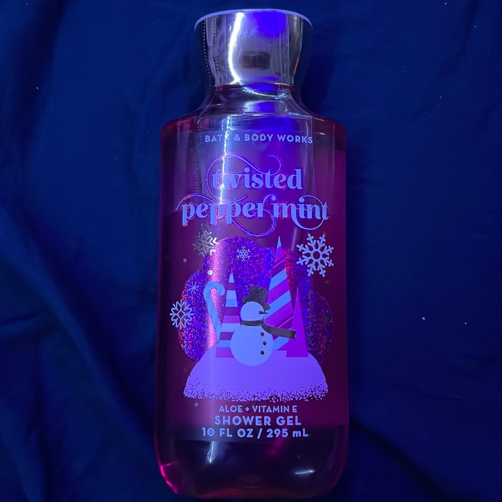 Twisted peppermint shower gel